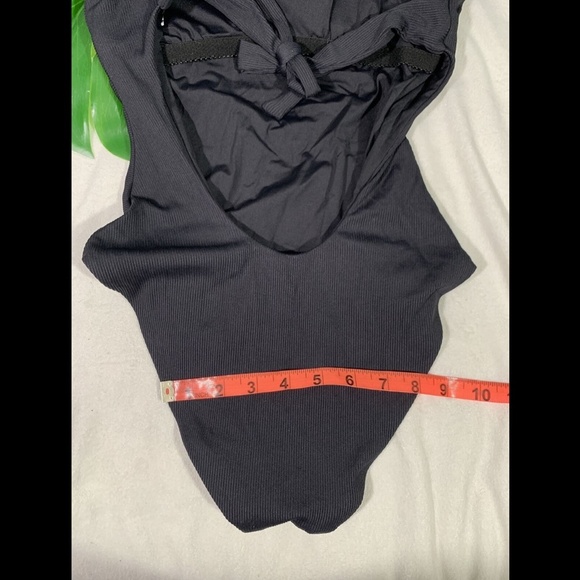 NEW $128 Becca Fine Line One-Shoulder‎ One-Piece Swimsuit Black [ SZ Small ] - Picture 11 of 12